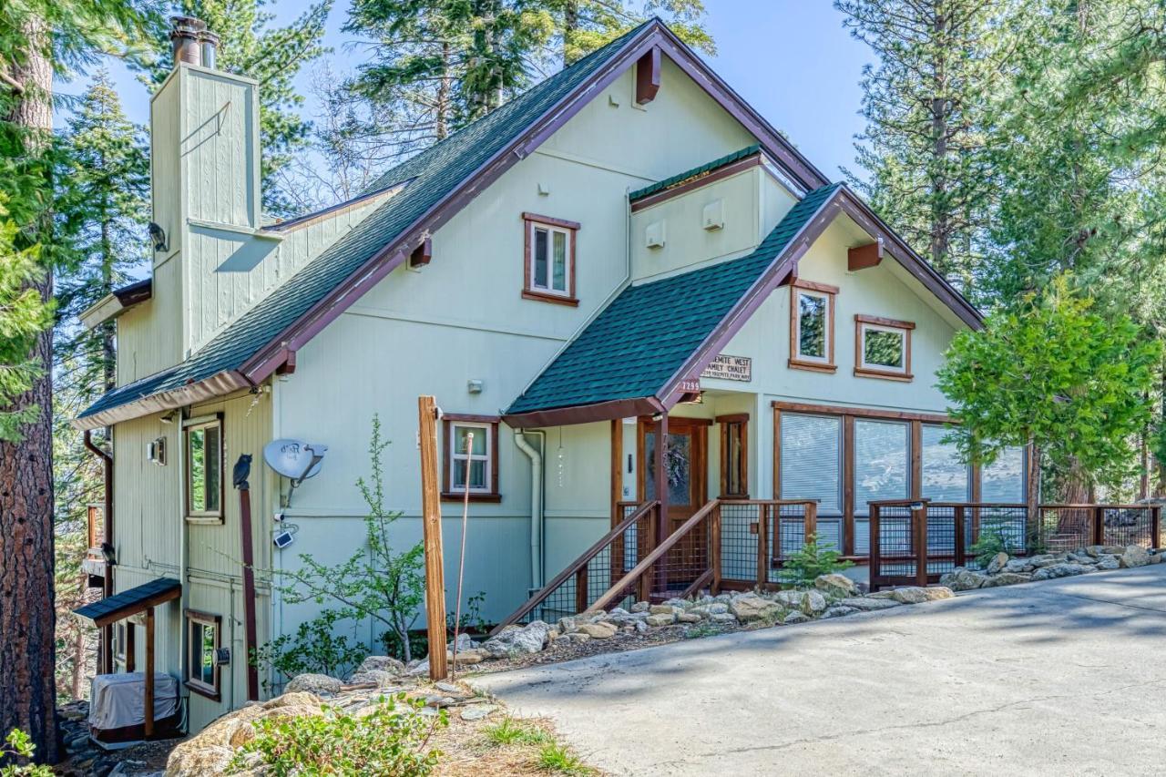 Yosemite West Family Chalet Екстер'єр фото