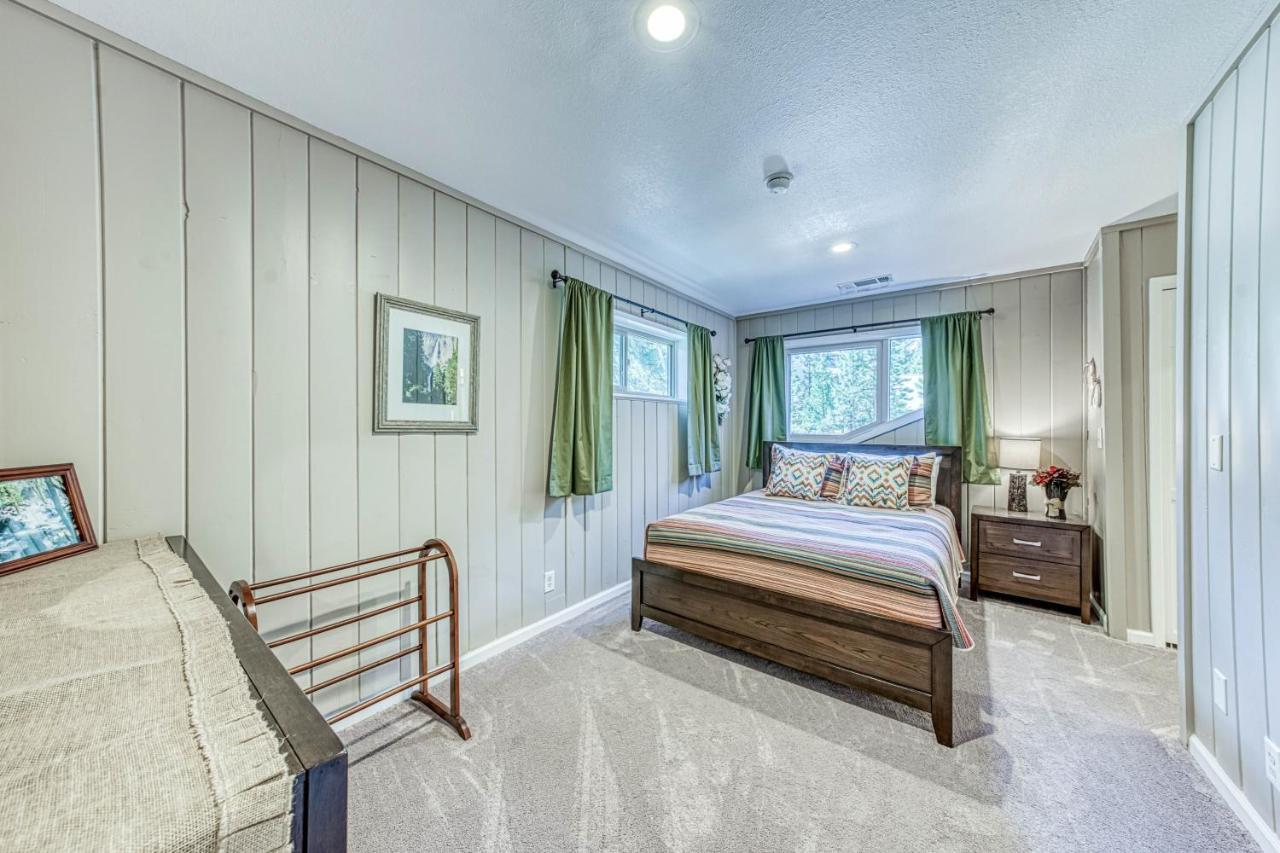Yosemite West Family Chalet Екстер'єр фото