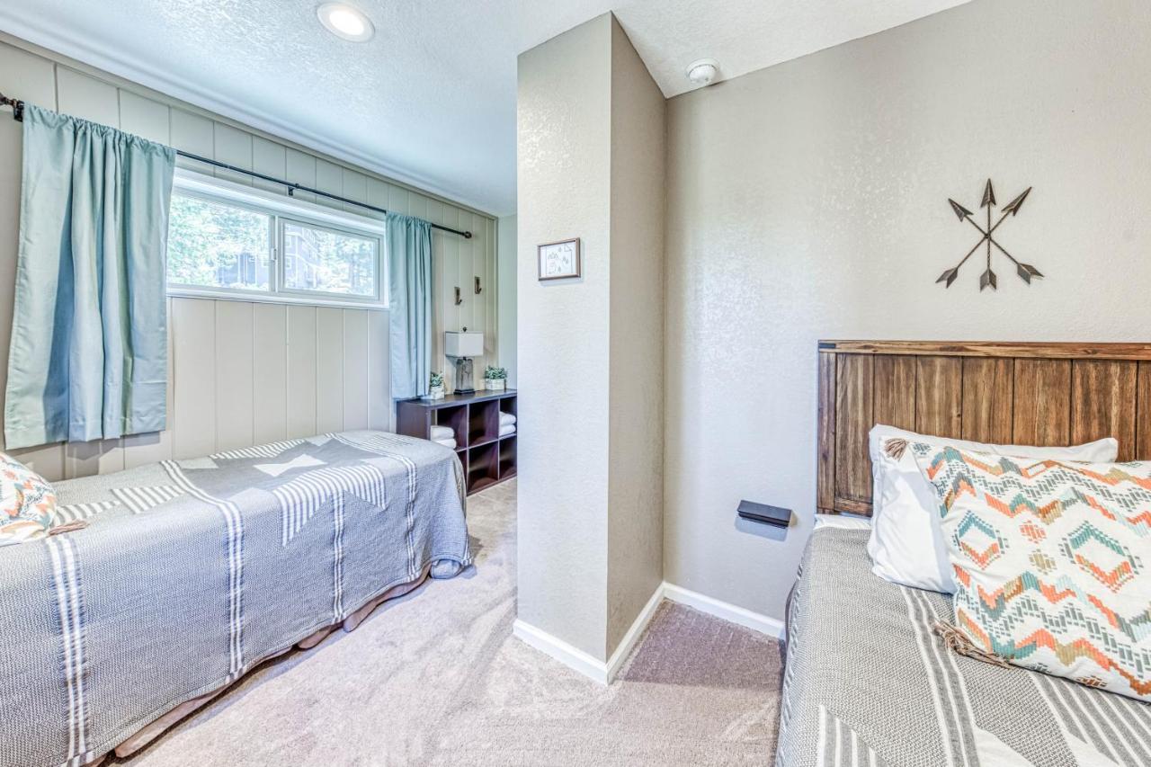 Yosemite West Family Chalet Екстер'єр фото
