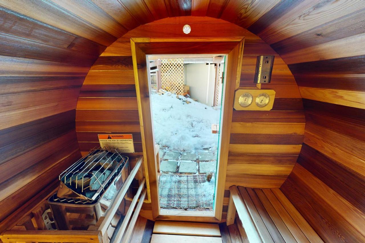 Yosemite West Family Chalet Екстер'єр фото